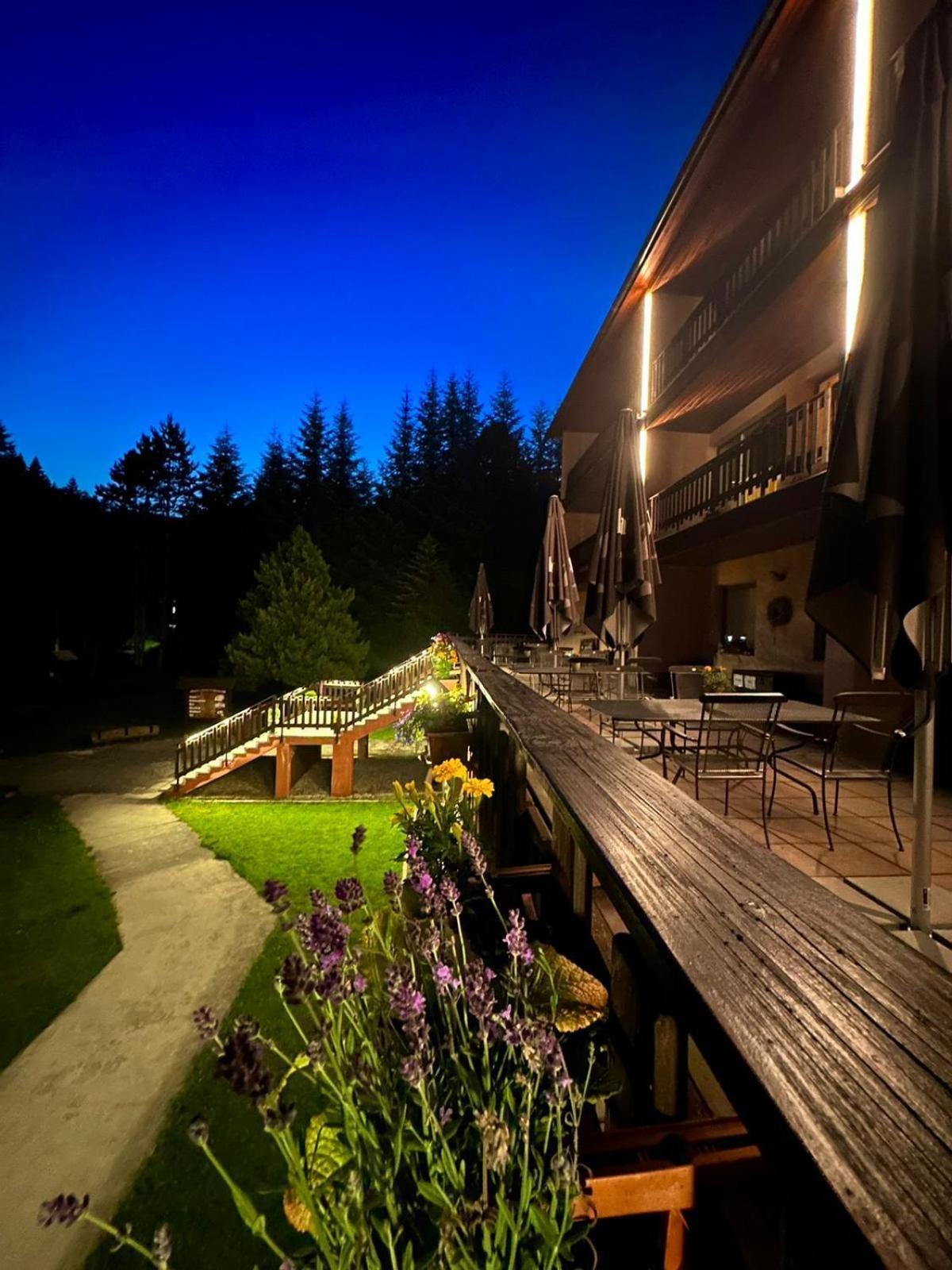 Horsky Hotel Podjavornik Papradno Экстерьер фото